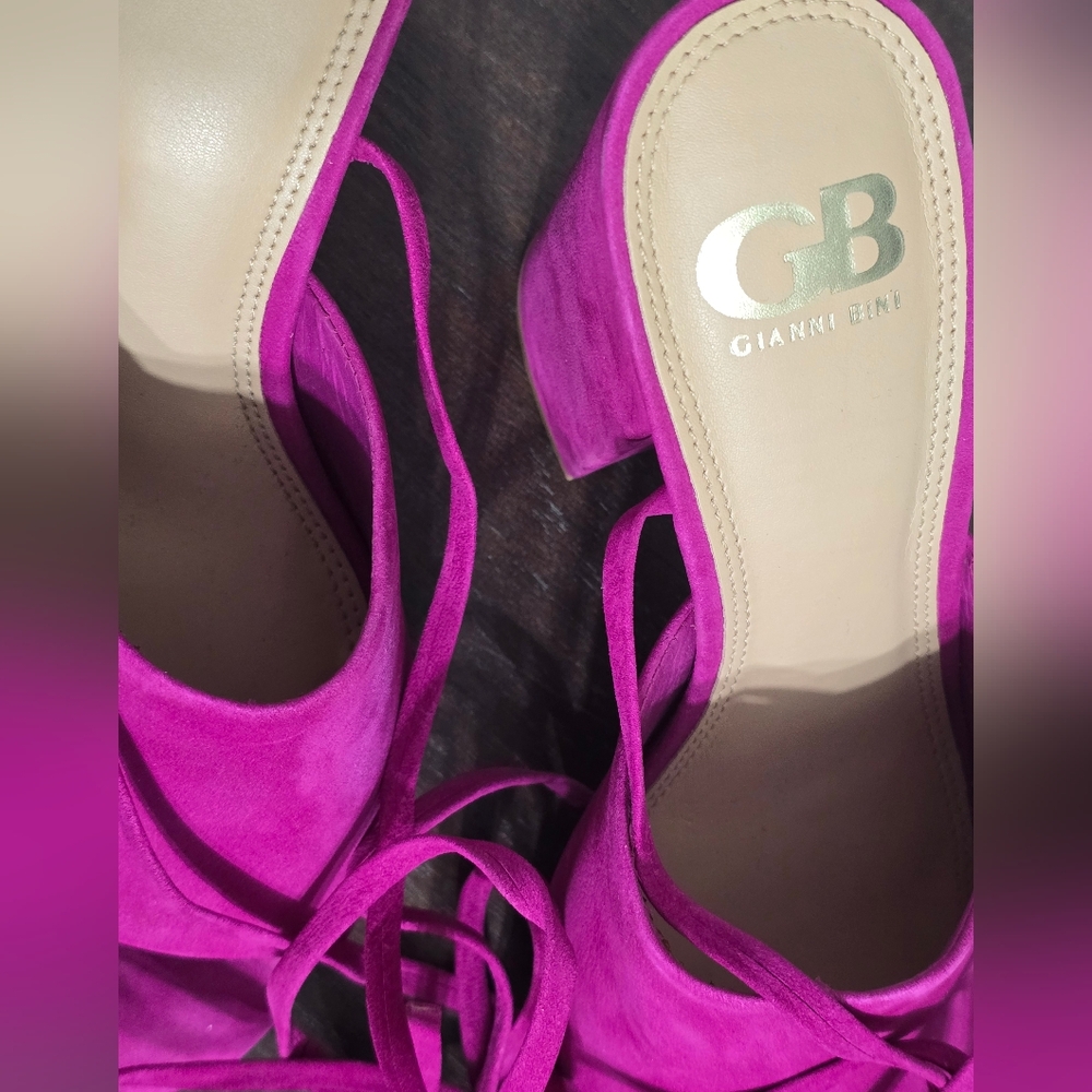 Gianni Bini NWOT Hot Pink Block Heels Women's Size 7M - Picture 13 of 13